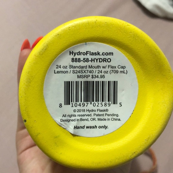 Yellow Hydroflask - Picture 2 of 6